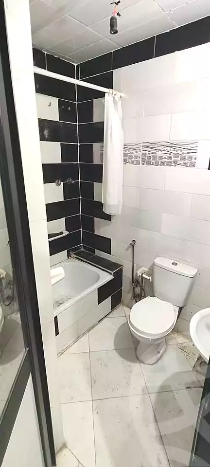 https://aqarmap.com.eg/ar/listing/7056952-for-sale-alexandria-el-asafra-shr-45