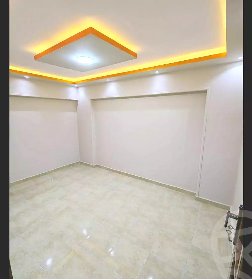 https://aqarmap.com.eg/ar/listing/7057139-for-sale-alexandria-al-agamy-el-hanouvel