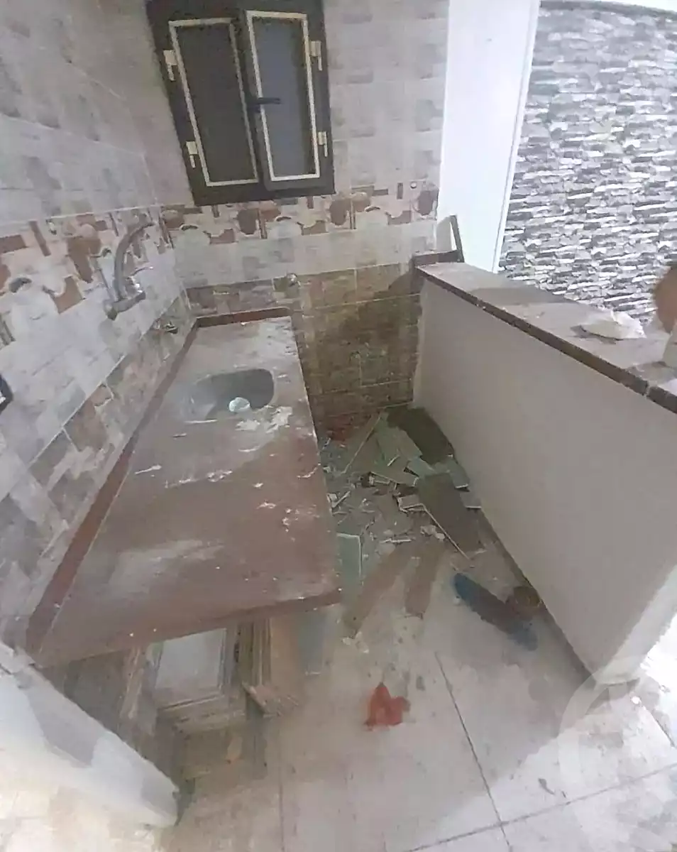 https://aqarmap.com.eg/en/listing/7057274-for-sale-alexandria-sydy-bshr-sydy-bshr-bhry-gamal-abd-el-nasir-st