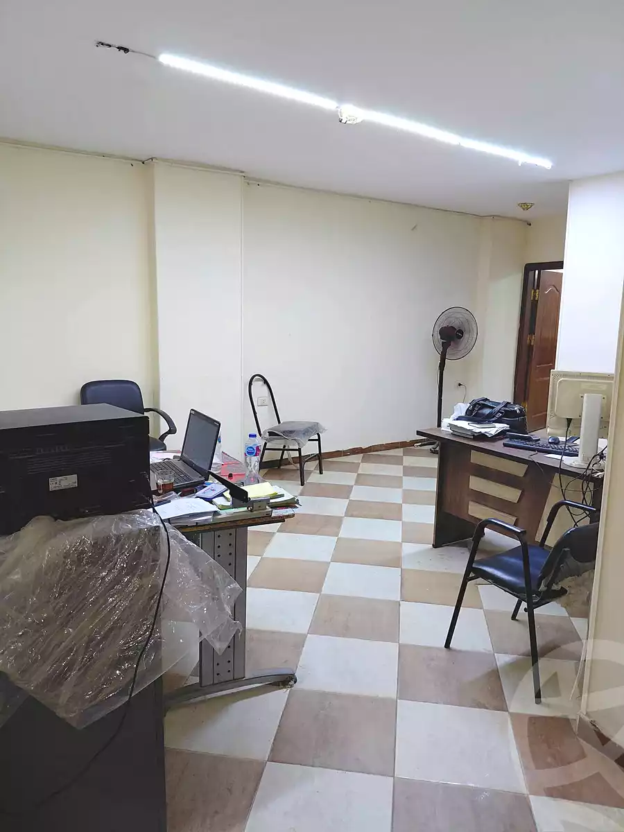 https://aqarmap.com.eg/ar/listing/7057842-for-sale-cairo-ain-shams-ain-shams-el-sharkia