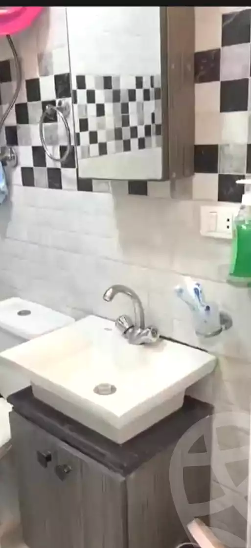 https://aqarmap.com.eg/ar/listing/7057868-for-sale-cairo-ain-shams-ain-shams-el-sharkia-el-eshrein-stt