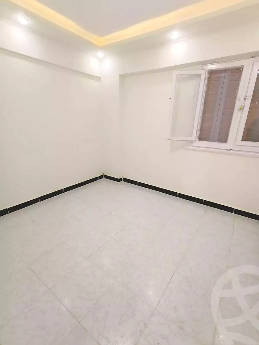 https://aqarmap.com.eg/ar/listing/7057874-for-sale-alexandria-al-agamy-shataa-el-nakheel