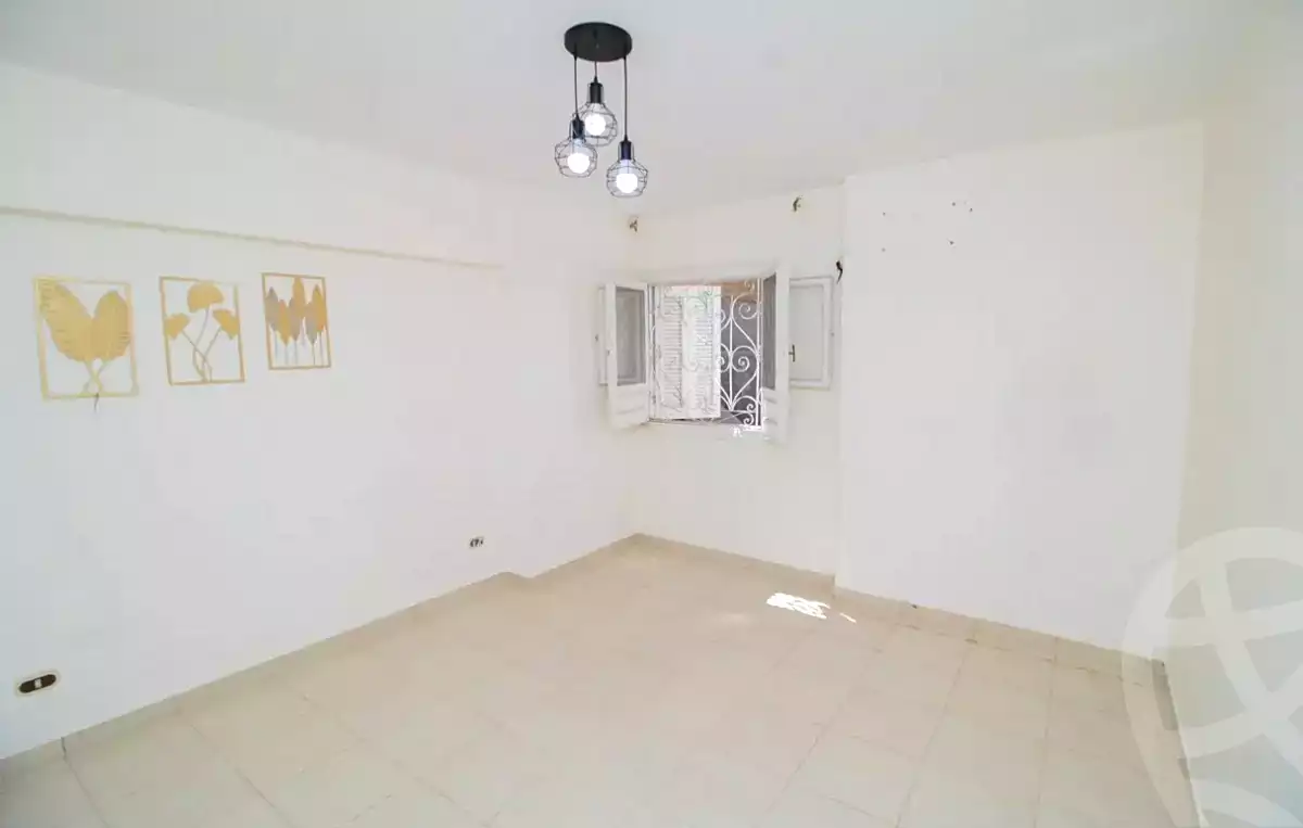 https://aqarmap.com.eg/ar/listing/7058083-for-sale-alexandria-camp-cesar-famous-st