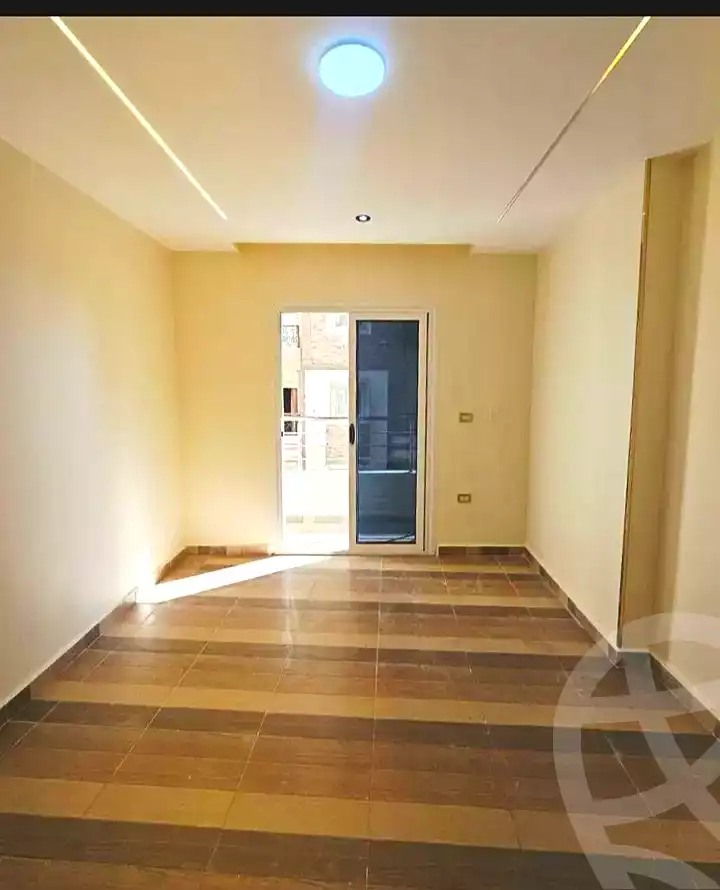 https://aqarmap.com.eg/ar/listing/7058263-for-sale-alexandria-miami-khld-bn-lwlyd