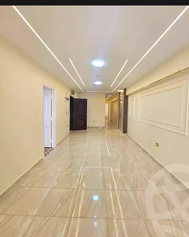 https://aqarmap.com.eg/ar/listing/7058263-for-sale-alexandria-miami-khld-bn-lwlyd