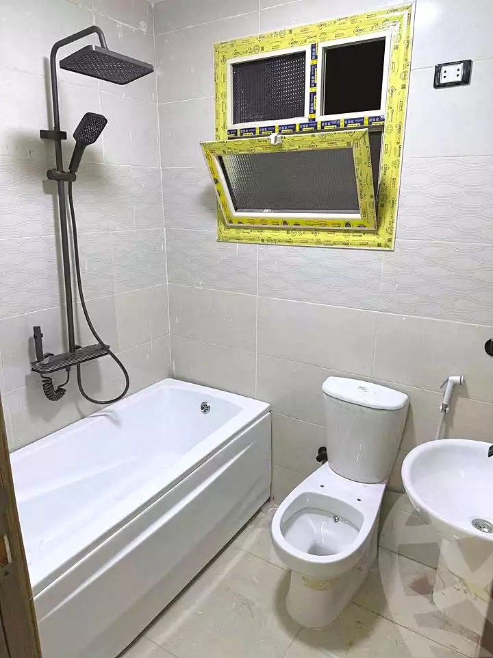 https://aqarmap.com.eg/ar/listing/7058340-for-sale-cairo-el-haram-el-lebeny-soltan-khattab-st