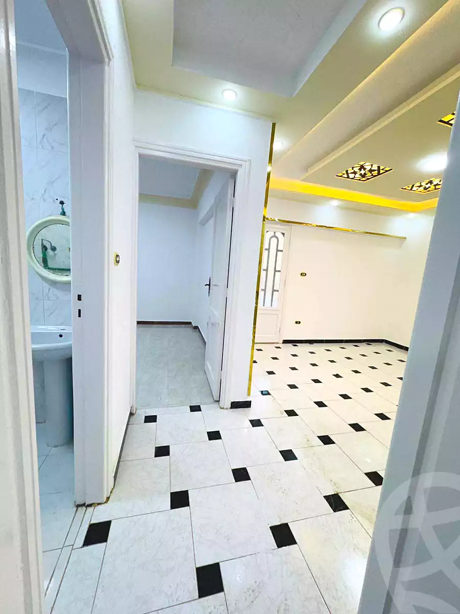 https://aqarmap.com.eg/ar/listing/7058352-for-sale-alexandria-al-agamy-shataa-el-nakheel