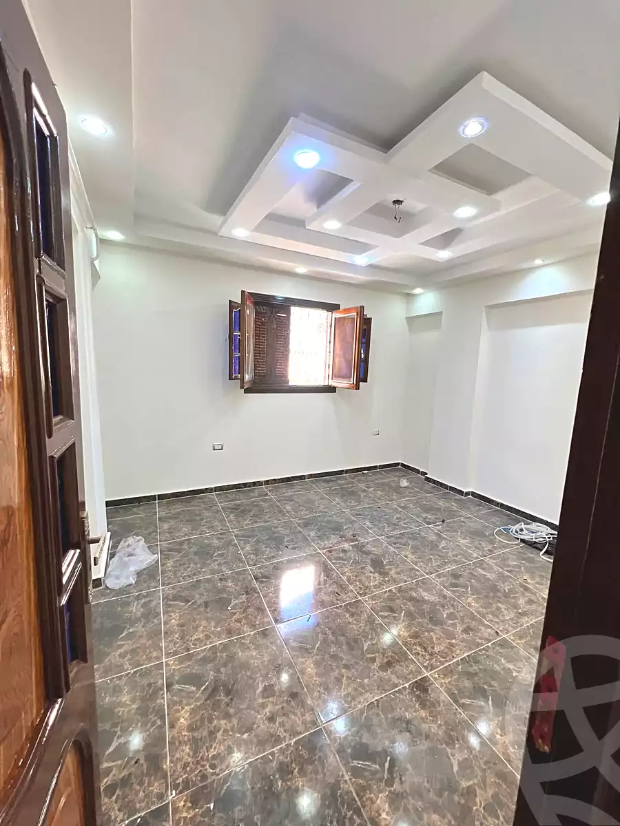 https://aqarmap.com.eg/ar/listing/7058592-for-sale-alexandria-new-miami-street-10