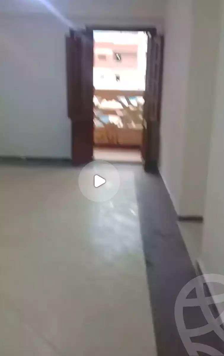https://aqarmap.com.eg/ar/listing/7058591-for-rent-alexandria-new-miami-eskot