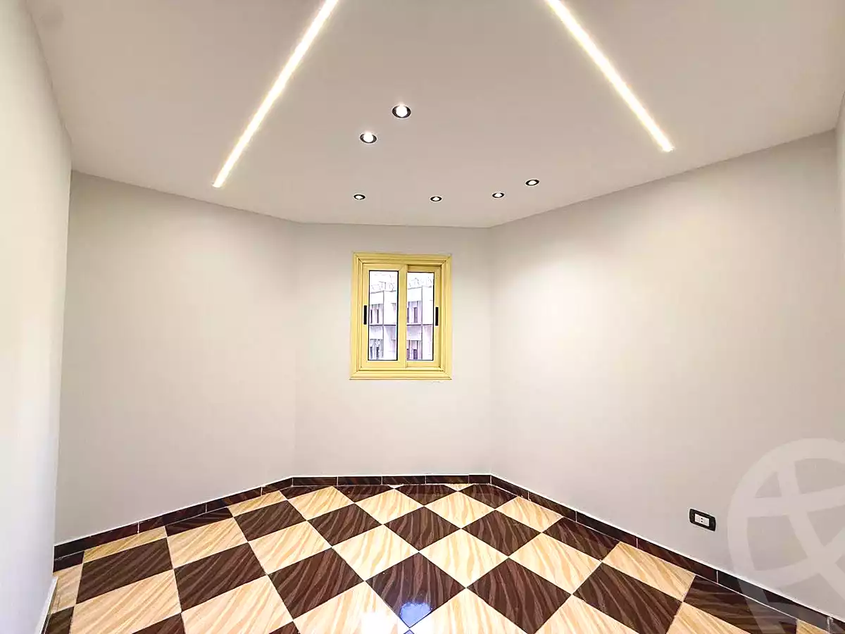 https://aqarmap.com.eg/en/listing/7059300-for-sale-alexandria-sydy-bshr-sydy-bshr-bhry-shr-khld-bn-lwlyd