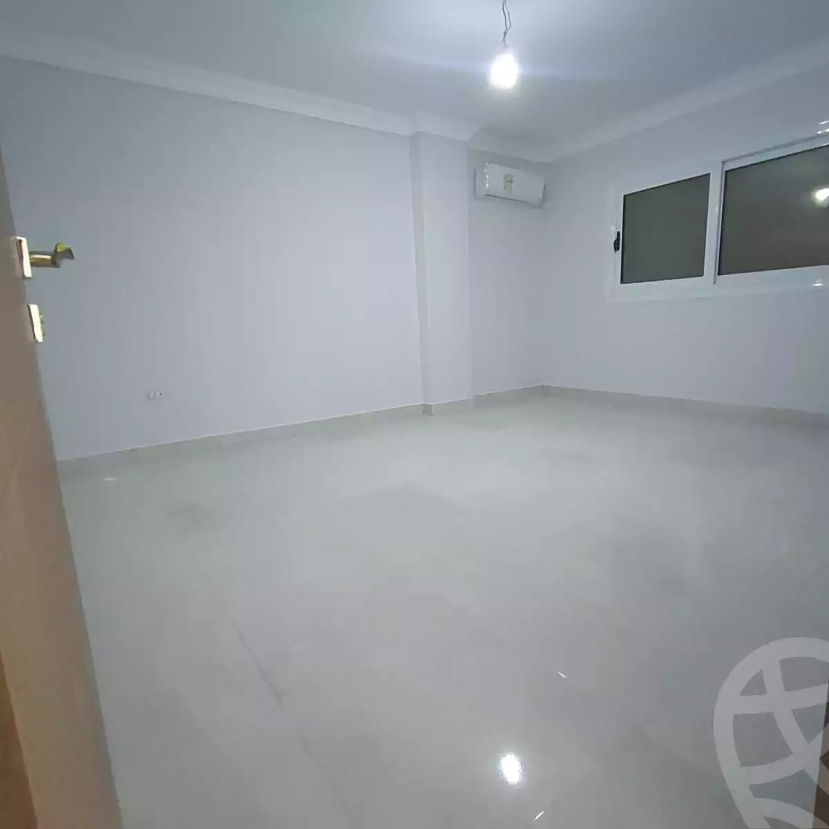 https://aqarmap.com.eg/ar/listing/7059434-for-rent-cairo-new-cairo-ganob-el-akadamiya-south-academy-b-aisha-abd-el-rahman-st