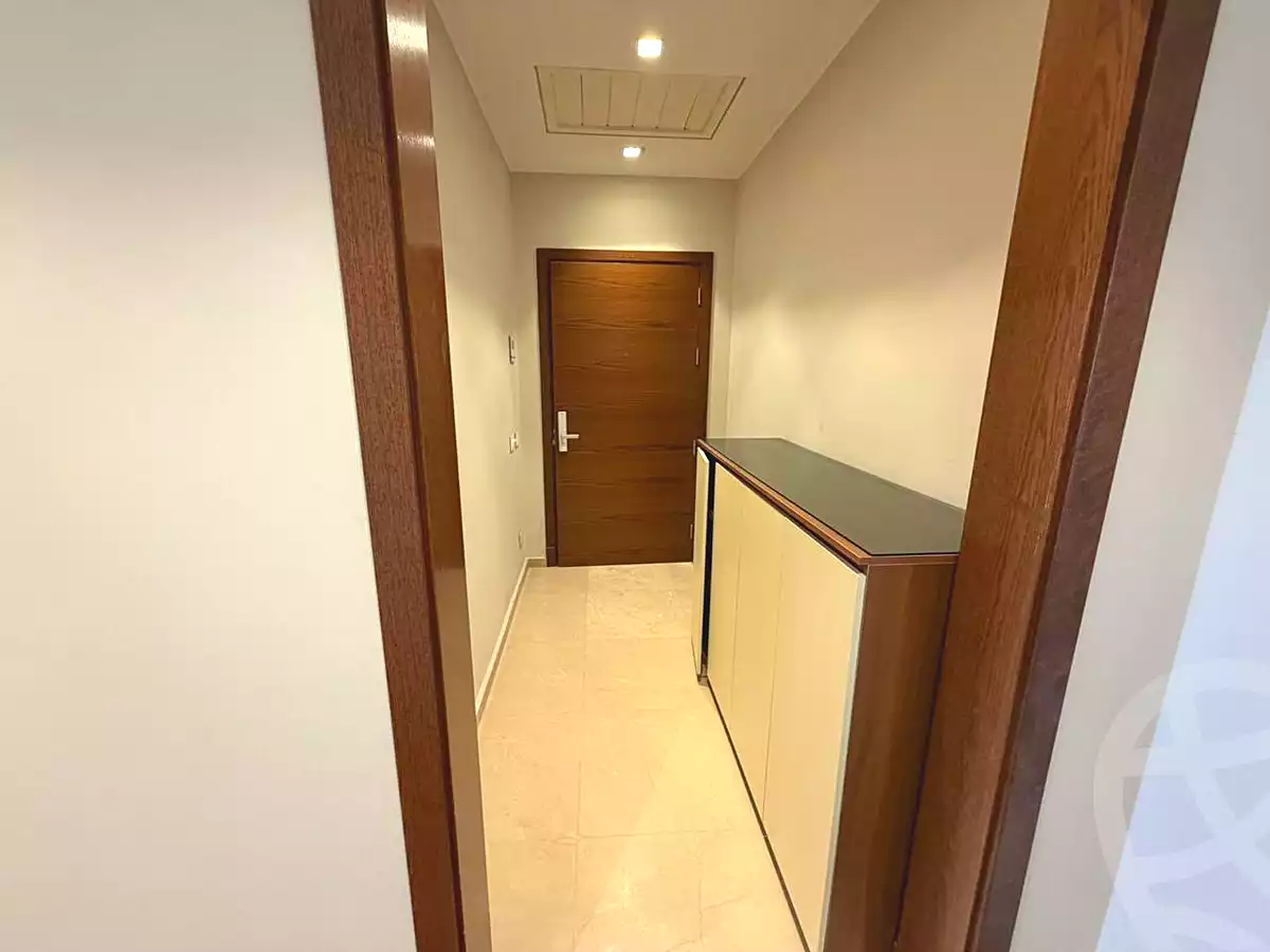 https://aqarmap.com.eg/ar/listing/7059563-for-rent-cairo-6th-of-october-compounds-aeon