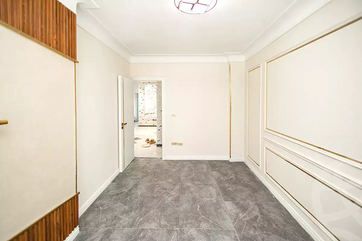 https://aqarmap.com.eg/ar/listing/7059710-for-sale-alexandria-miami-shr-jml-bd-lnsr