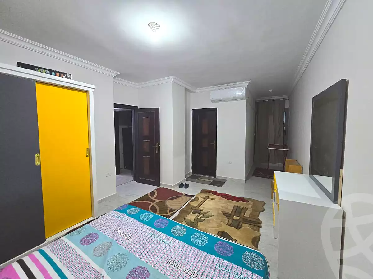 https://aqarmap.com.eg/ar/listing/7059861-for-sale-cairo-el-shorouk-lhy-lthny-grb-neighbourhood-2-b-omar-makram-rd