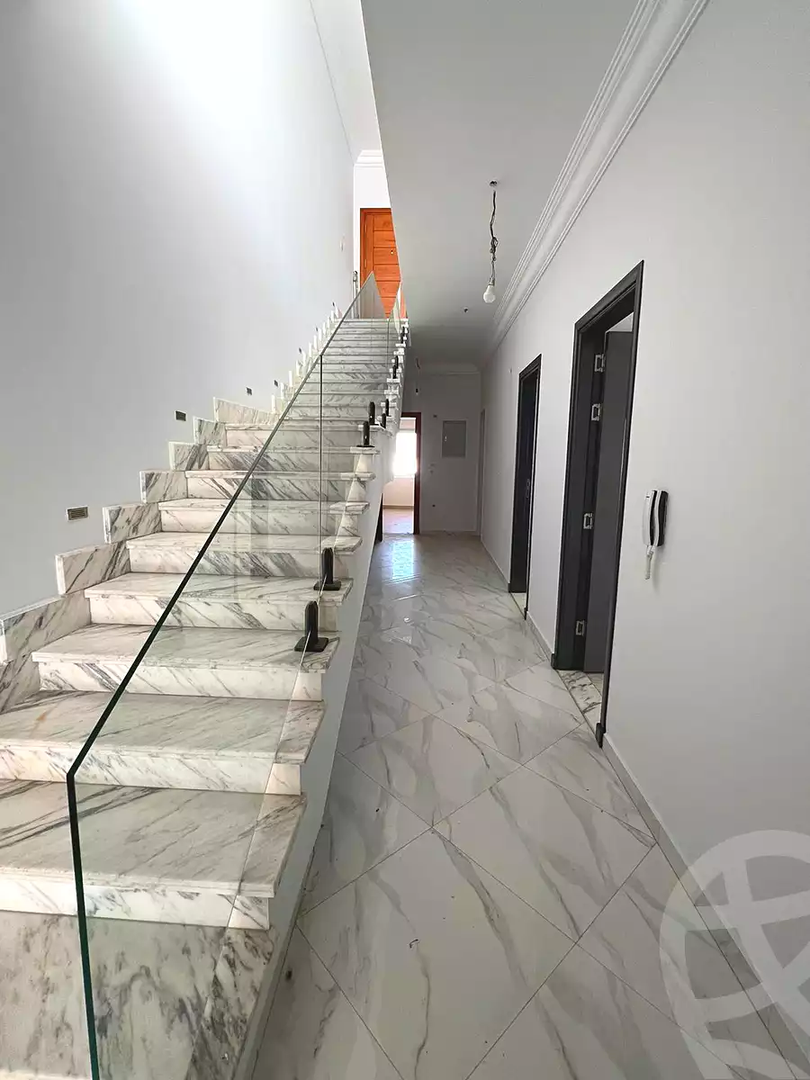 https://aqarmap.com.eg/ar/listing/7059918-for-sale-cairo-new-cairo-compounds-hyde-park-peaksville-hyde-park