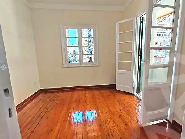 https://aqarmap.com.eg/ar/listing/7060030-for-rent-alexandria-ganaklis-shr-bw-qyr-tryq-lhry