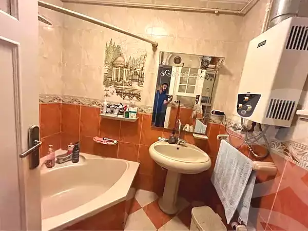 https://aqarmap.com.eg/ar/listing/7060030-for-rent-alexandria-ganaklis-shr-bw-qyr-tryq-lhry
