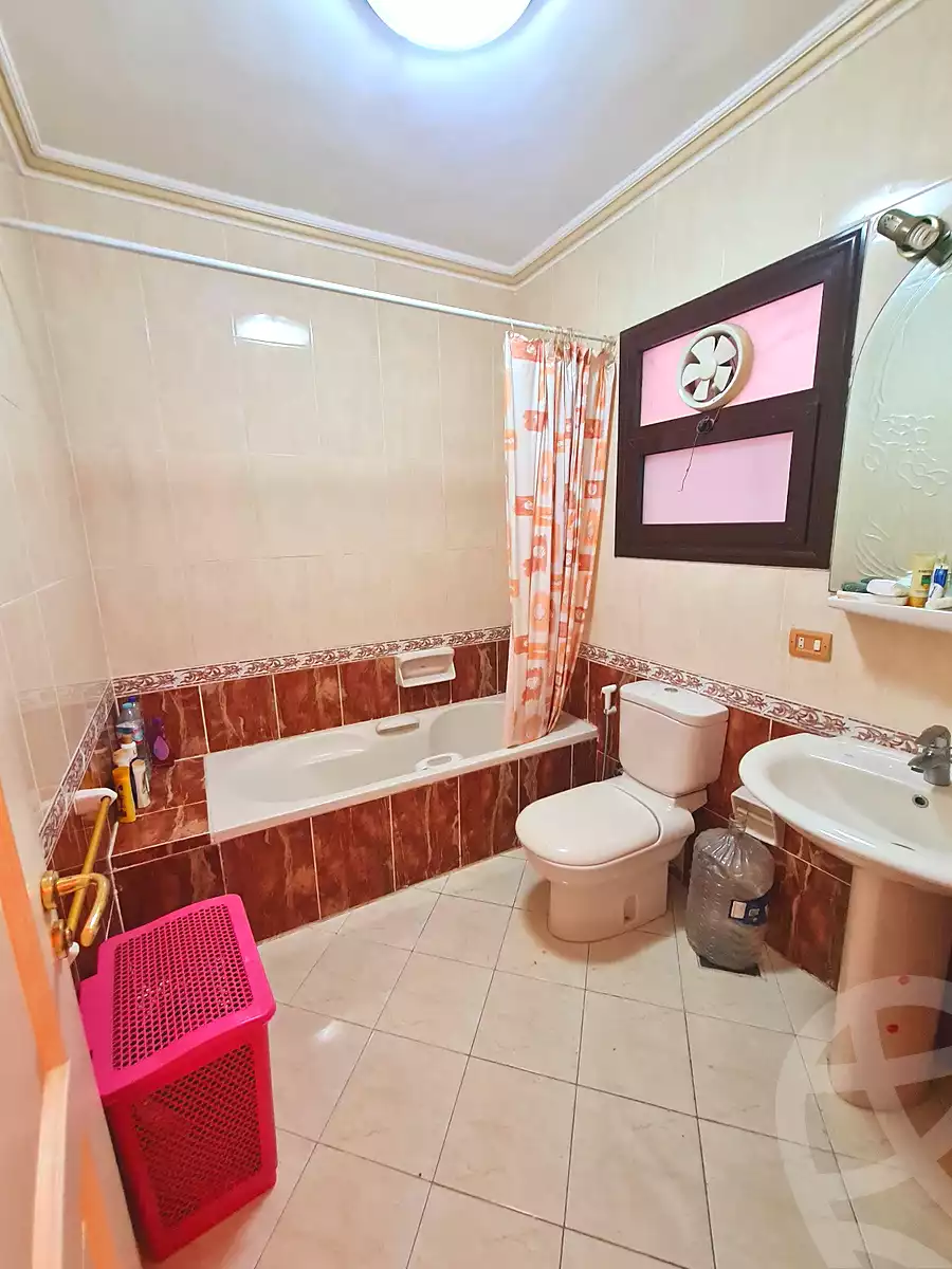 https://aqarmap.com.eg/en/listing/7060145-for-sale-alexandria-lauran-shr-mhmd-z-l-rb