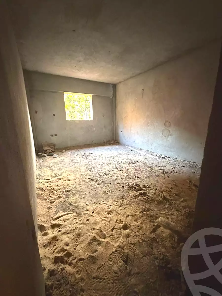https://aqarmap.com.eg/ar/listing/7060296-for-sale-cairo-new-cairo-ganob-el-akadamiya-south-academy-a-ammar-ibn-yasser-st