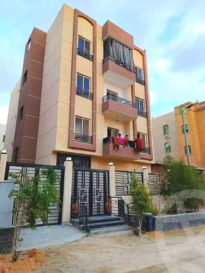 https://aqarmap.com.eg/ar/listing/7060377-for-sale-cairo-15th-of-may-manteqat-el-100-fadan