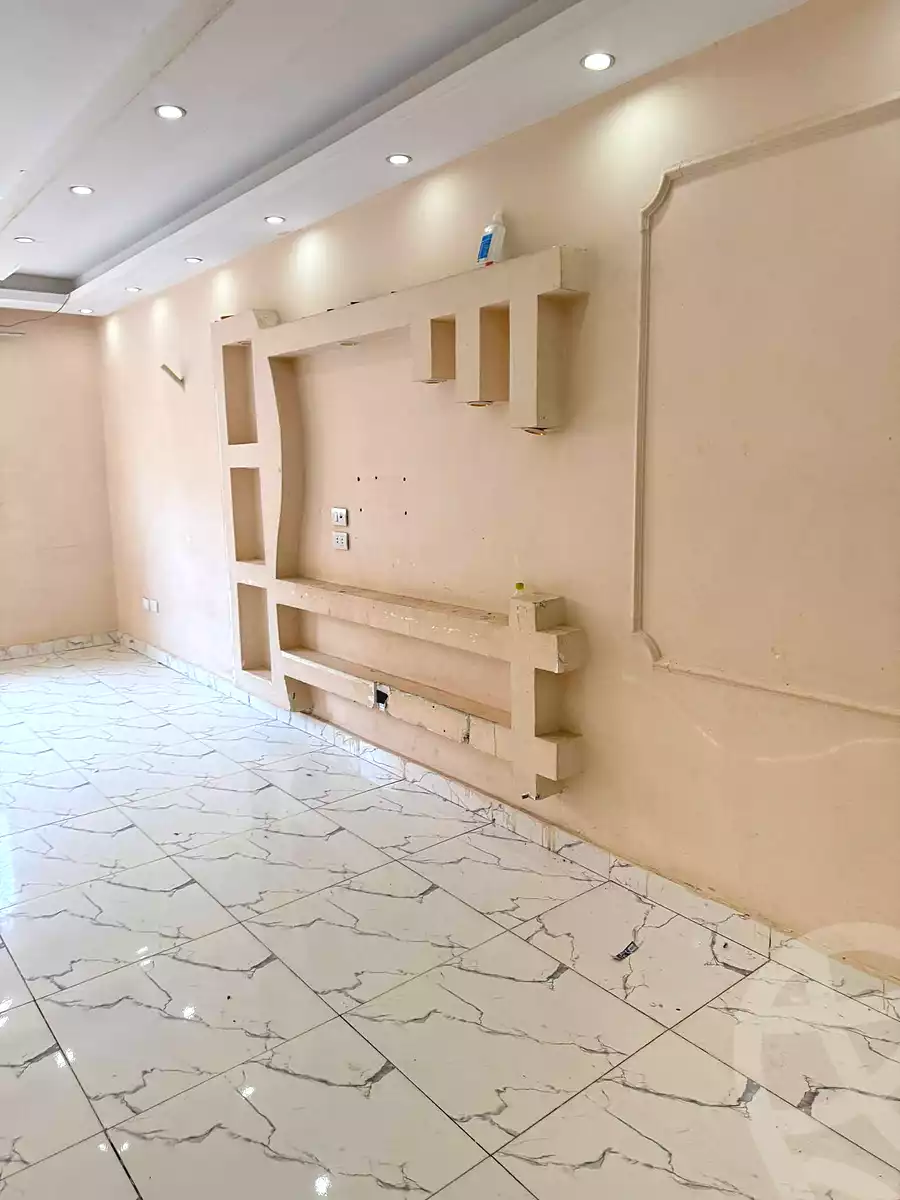 https://aqarmap.com.eg/ar/listing/7061383-for-sale-cairo-faisal-shareaa-el-eshren