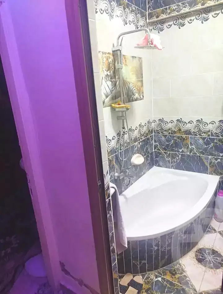 https://aqarmap.com.eg/ar/listing/7061470-for-sale-alexandria-al-agamy-lbytsh-ain-shams-st