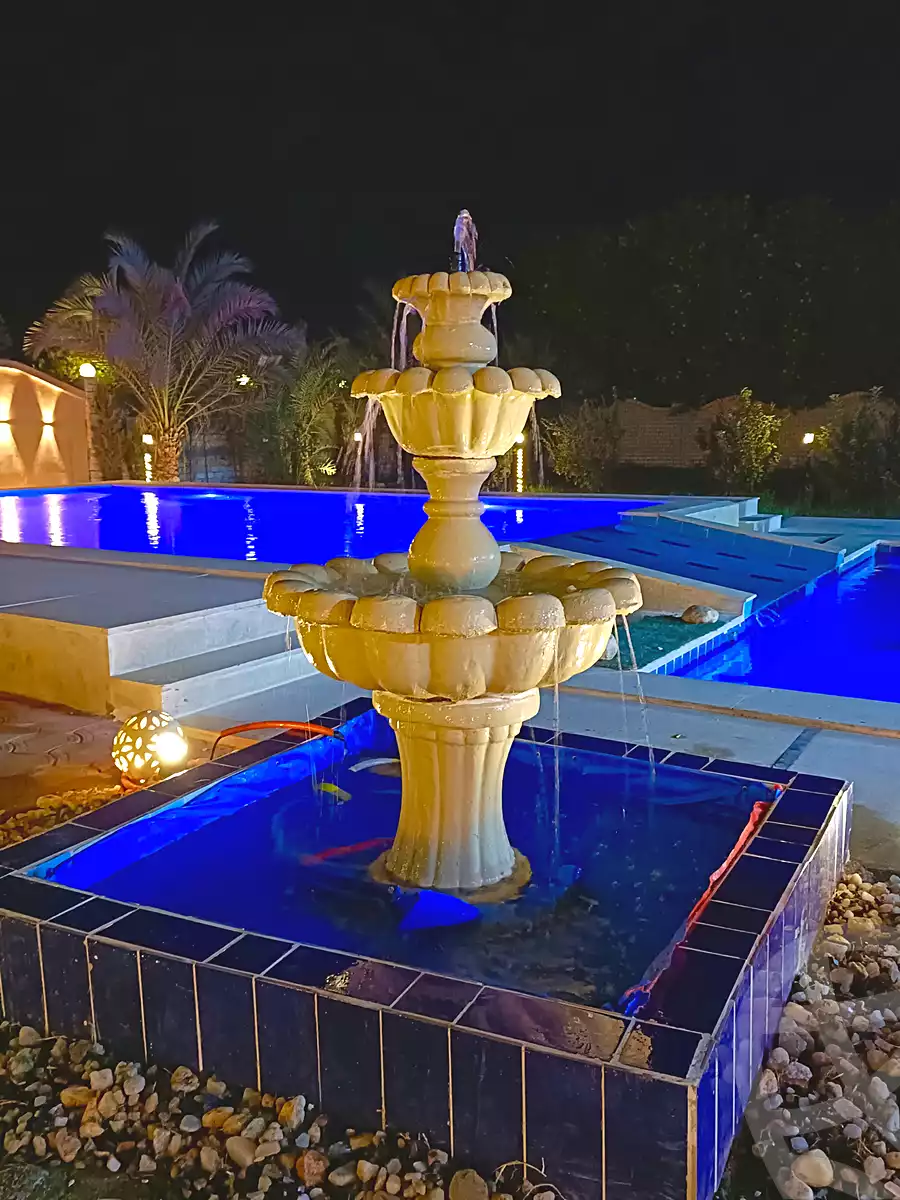https://aqarmap.com.eg/ar/listing/7062099-for-rent-cairo-el-sheikh-zayed-city-alex-cairo-desert-road-mdyn-sfnks-ljdyd-cascada