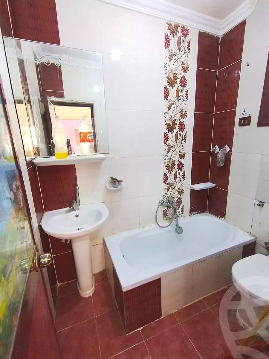 https://aqarmap.com.eg/ar/listing/7059082-for-sale-alexandria-al-agamy-el-hanouvel-el-salam-st