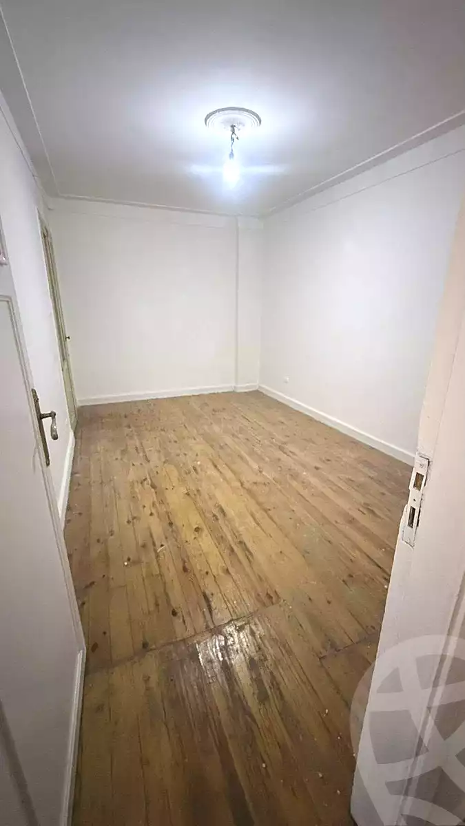 https://aqarmap.com.eg/ar/listing/7062198-for-rent-alexandria-sydy-bshr-sydy-bshr-bhry-shr-khld-bn-lwlyd
