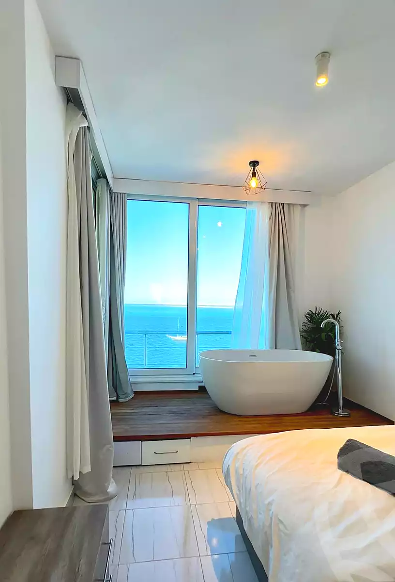 https://aqarmap.com.eg/ar/listing/7062263-for-sale-red-sea-hurghada-city-el-hadba-sheraton-st