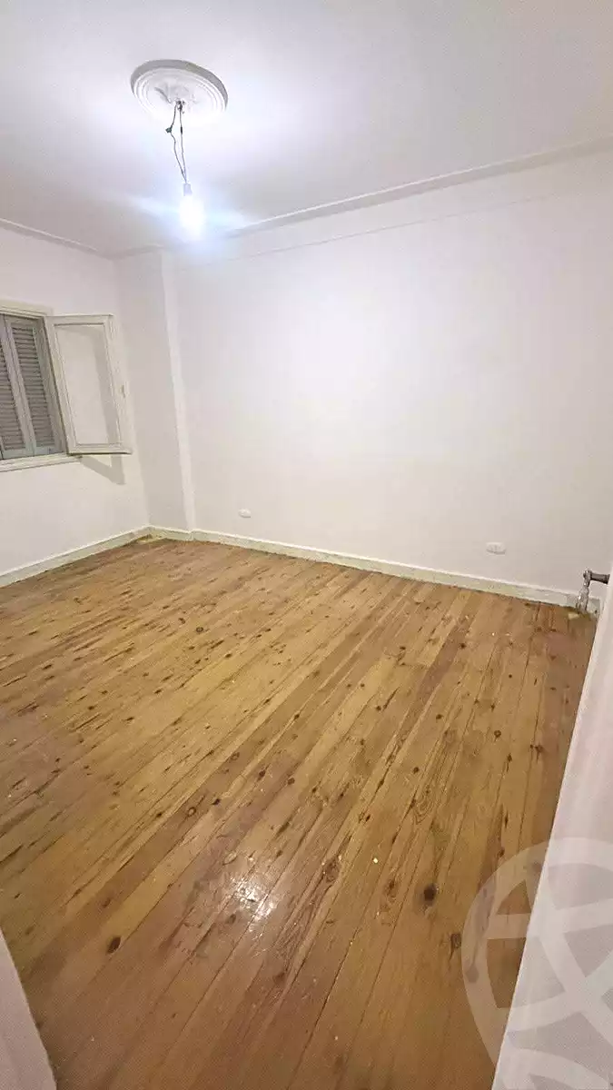 https://aqarmap.com.eg/ar/listing/7062369-for-rent-alexandria-sydy-bshr-sydy-bshr-bhry
