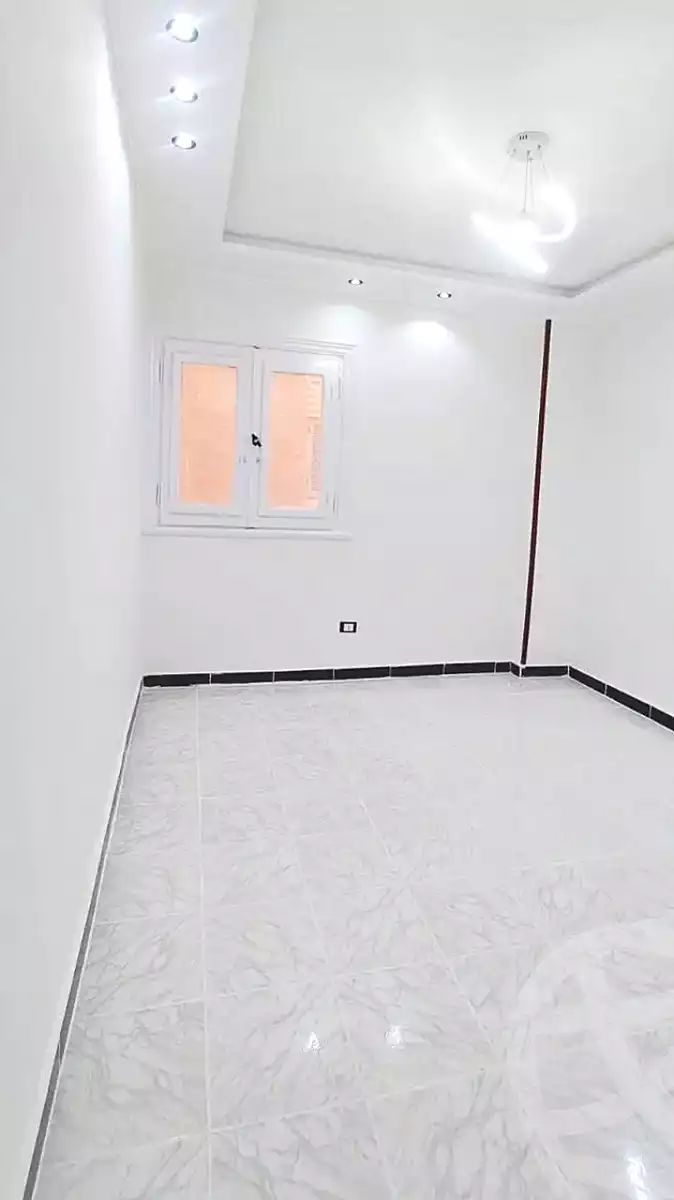 https://aqarmap.com.eg/ar/listing/7062572-for-sale-alexandria-al-agamy-shataa-el-nakheel