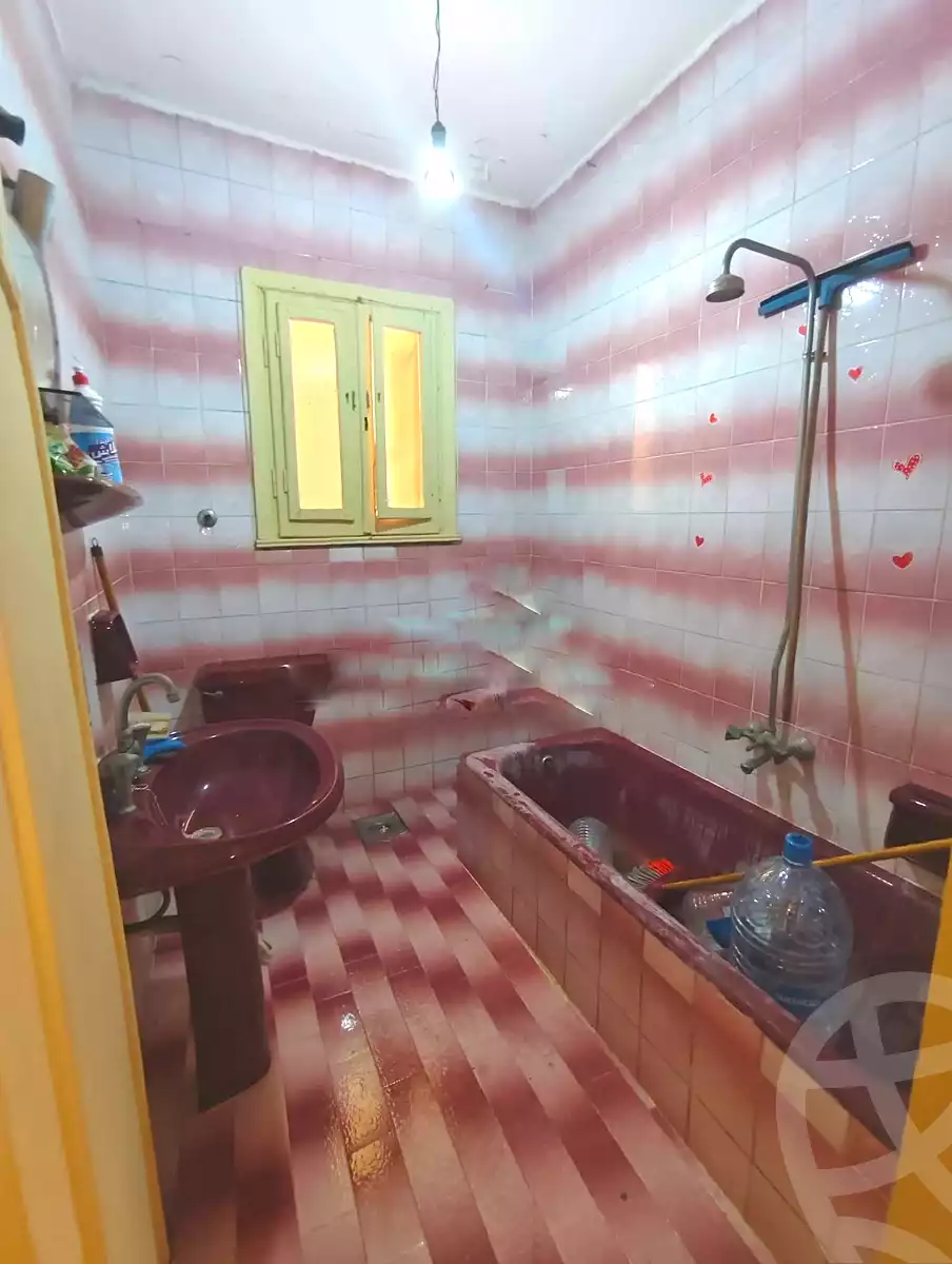 https://aqarmap.com.eg/ar/listing/7062682-for-sale-alexandria-al-agamy-lbytsh-shahr-al-assal-st