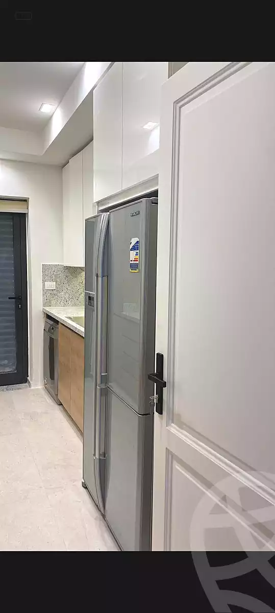 https://aqarmap.com.eg/en/listing/7062735-for-rent-cairo-new-cairo-compounds-lakeview-residence