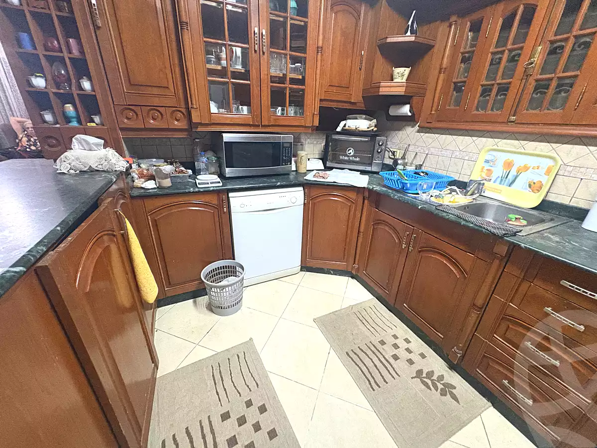 https://aqarmap.com.eg/ar/listing/7063839-for-sale-cairo-el-maadi-zahraa-el-maadi-zahraa-el-maadi-st