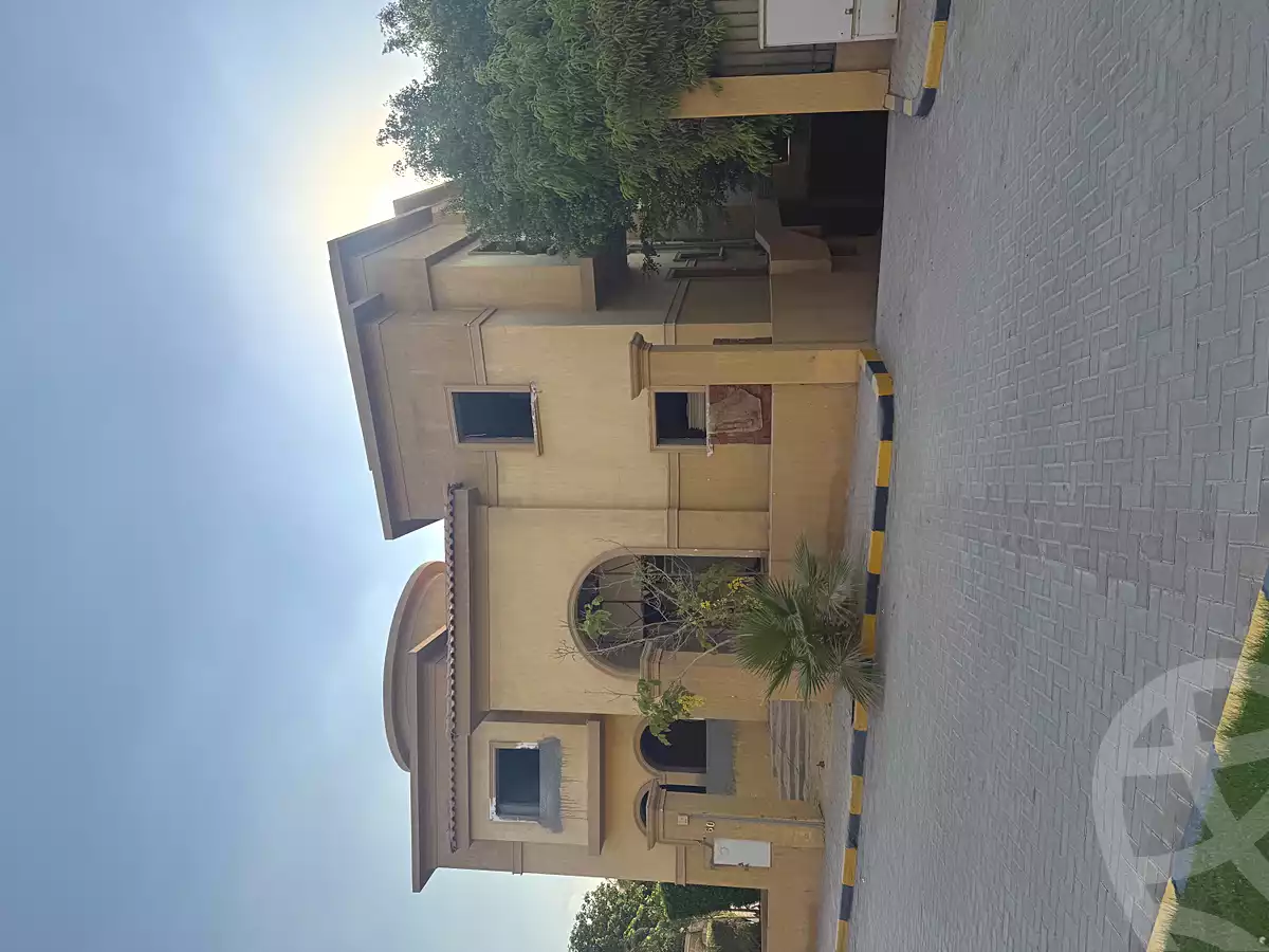 https://aqarmap.com.eg/en/listing/7063911-for-sale-cairo-new-cairo-compounds-la-terra