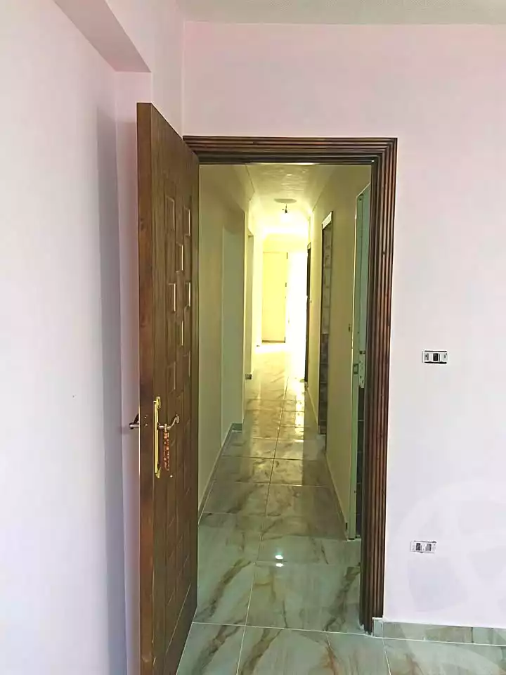 https://aqarmap.com.eg/ar/listing/7063974-for-sale-alexandria-moharram-bey-ali-al-askandarani-st