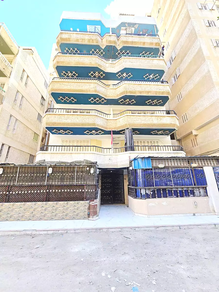 https://aqarmap.com.eg/ar/listing/7064113-for-sale-alexandria-al-agamy-shataa-el-nakheel