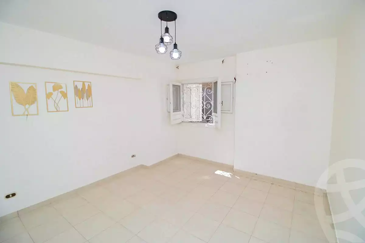 https://aqarmap.com.eg/ar/listing/7064470-for-sale-alexandria-camp-cesar-famous-st