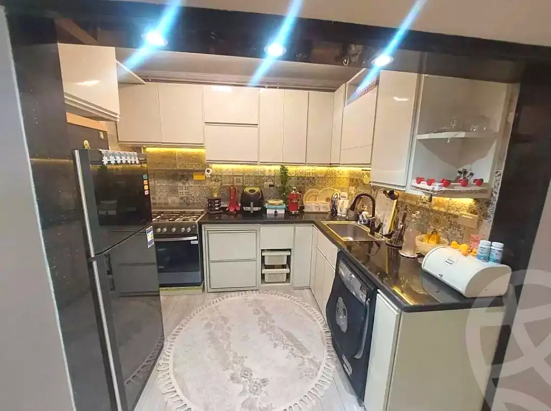 https://aqarmap.com.eg/ar/listing/7064753-for-sale-alexandria-al-agamy-bw-ywsf