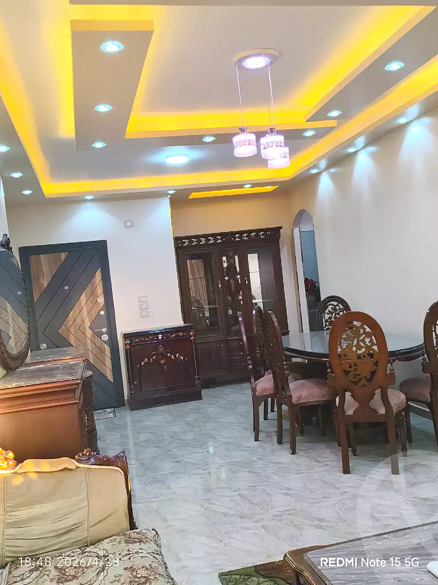 https://aqarmap.com.eg/en/listing/7064769-for-sale-sharqia-zagazig-zagazig-city-tolba-awaida-st
