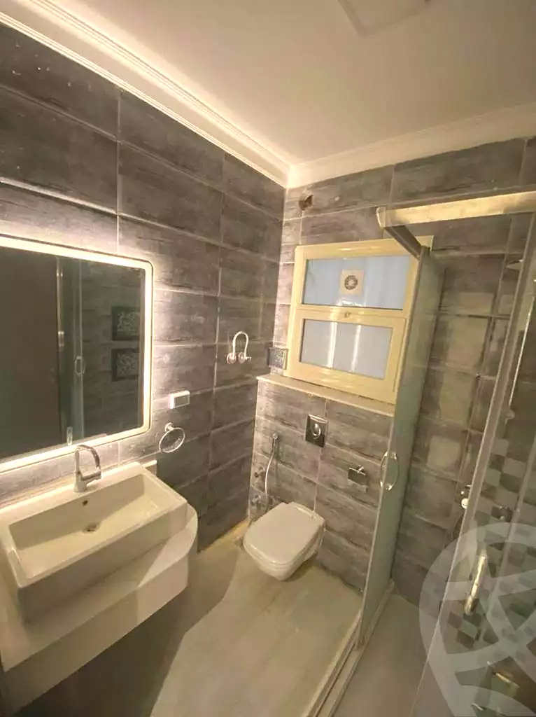 https://aqarmap.com.eg/ar/listing/7064959-for-rent-cairo-new-cairo-compounds-mountain-view-hyde-park