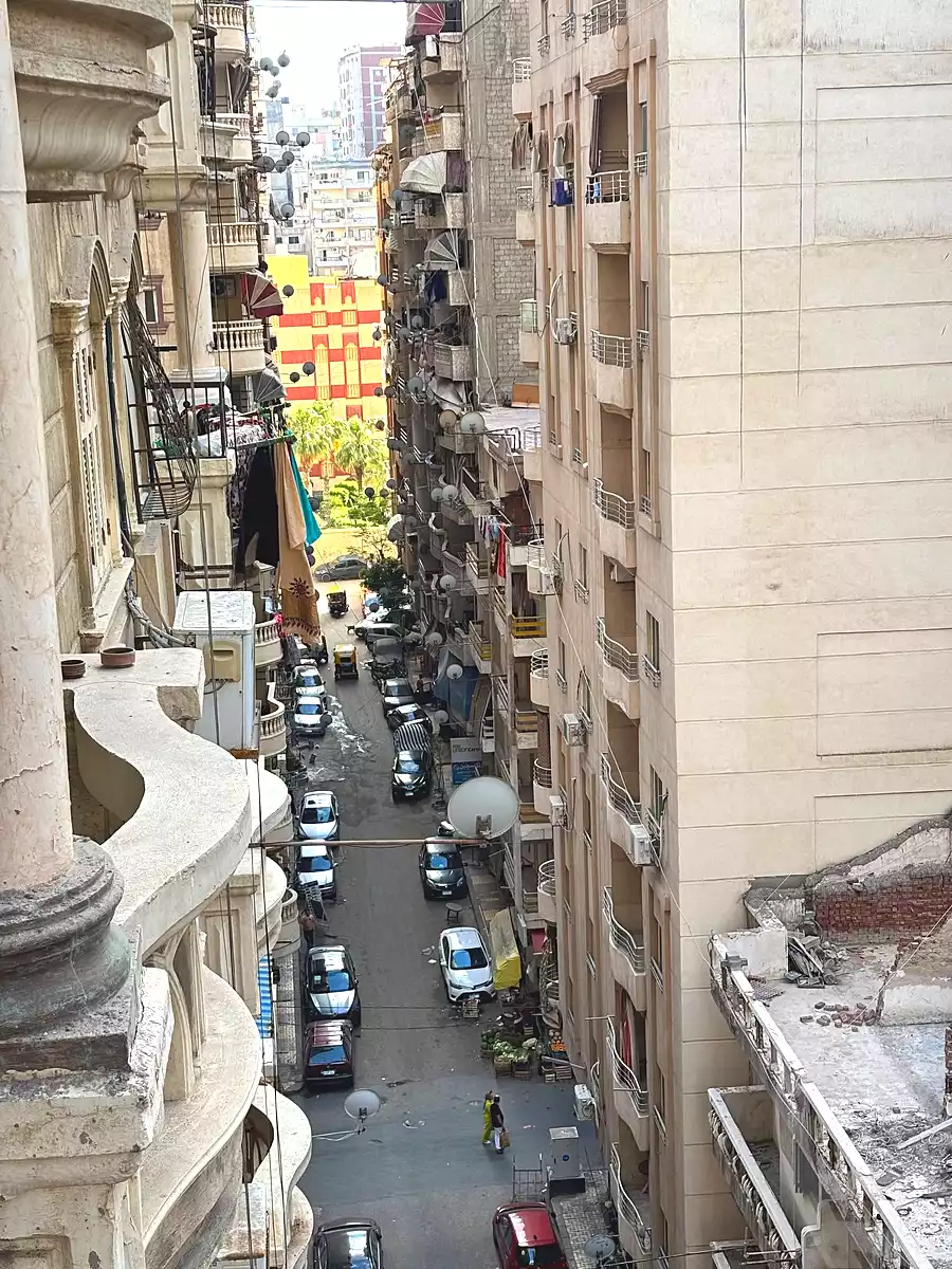 https://aqarmap.com.eg/ar/listing/7065281-for-sale-alexandria-el-asafra-shr-45