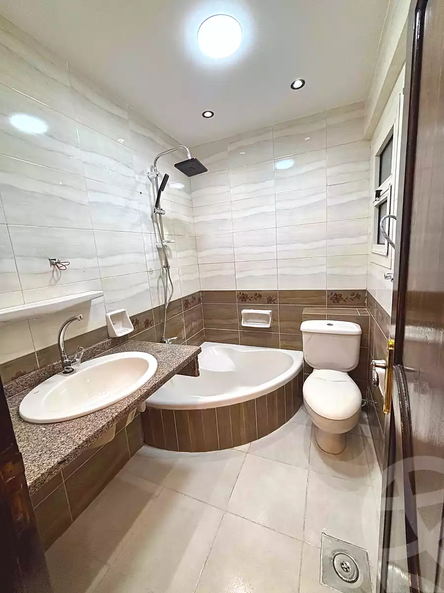 https://aqarmap.com.eg/ar/listing/7065371-for-sale-alexandria-el-asafra-shr-45