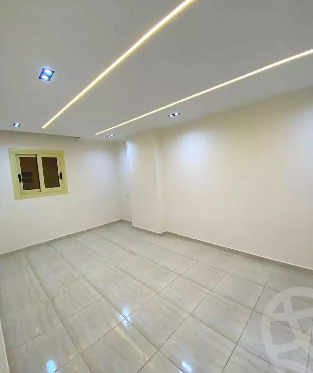 https://aqarmap.com.eg/ar/listing/7065503-for-sale-alexandria-al-agamy-lbytsh-bianchiii