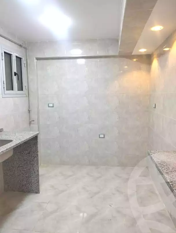 https://aqarmap.com.eg/ar/listing/7065926-for-sale-alexandria-al-agamy-el-hanouvel