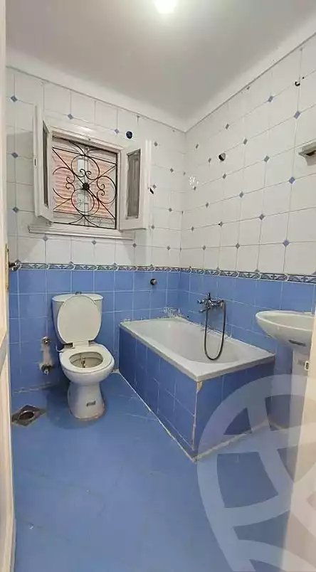 https://aqarmap.com.eg/en/listing/7066029-for-sale-alexandria-al-agamy-shataa-el-nakheel