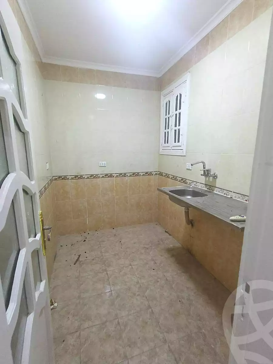 https://aqarmap.com.eg/ar/listing/7066449-for-sale-cairo-helwan-hadayek-helwan-nile-corniche-st