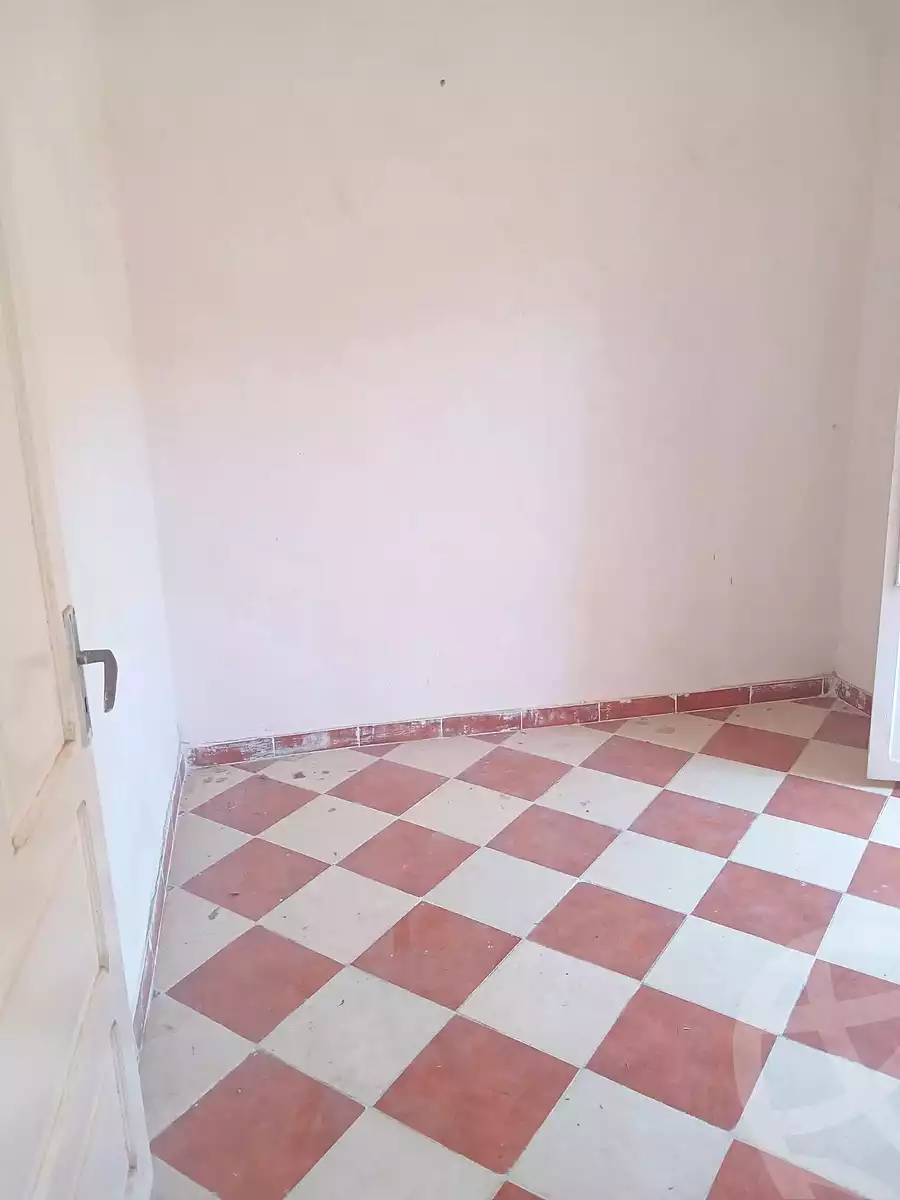 https://aqarmap.com.eg/ar/listing/7066593-for-sale-alexandria-al-agamy-el-hanouvel