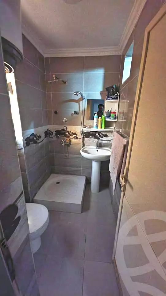 https://aqarmap.com.eg/ar/listing/7066689-for-sale-cairo-helwan-helwan-el-sharkeya-abd-el-rahman-pasha-st
